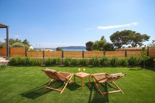Apartments 3d By The Sea