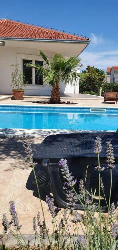 Villa Sweet-leasure-villa-stela