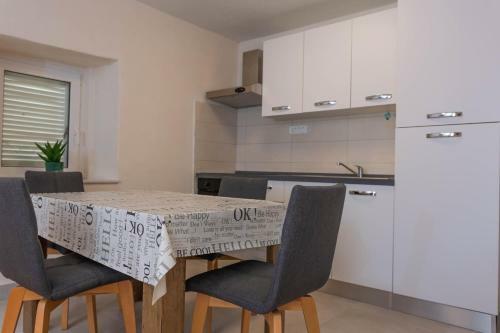 Baba Ane Apartments