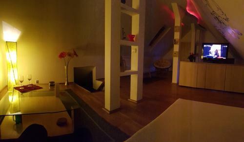 Hostal My Place - Butterflies