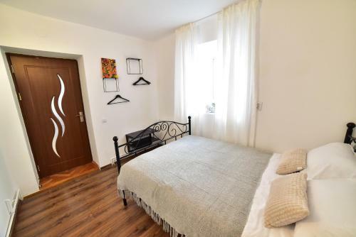 Emma Apartment
