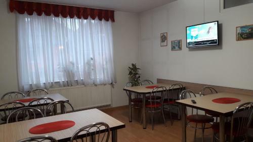 Hostal Pensiunea Eli