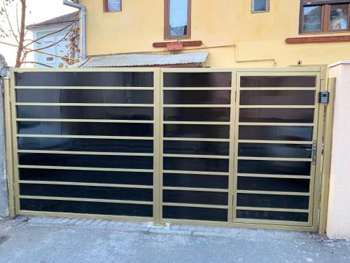 Apartamento Smiley Rezident