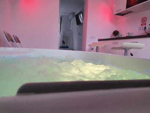 Apartamento White House & Jacuzzi