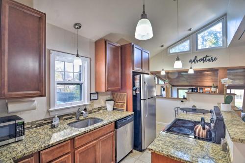 Historic Old Town Longmont Hideaway With Fire Pit!