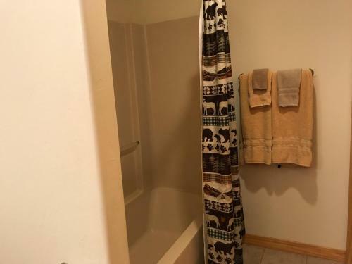 1494oak - Cliff Top Condo