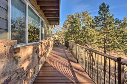 Mountain Haven With Deck And Pikes Peak Views!
