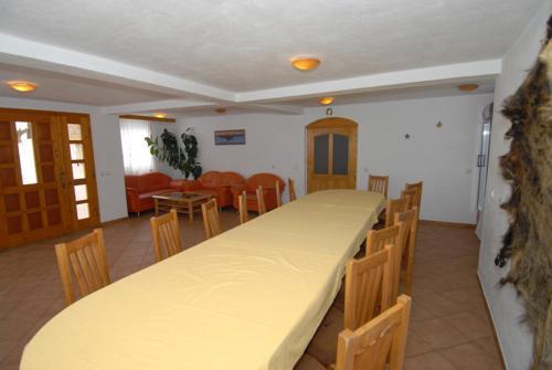 Hostal Pensiunea Padurea Verde