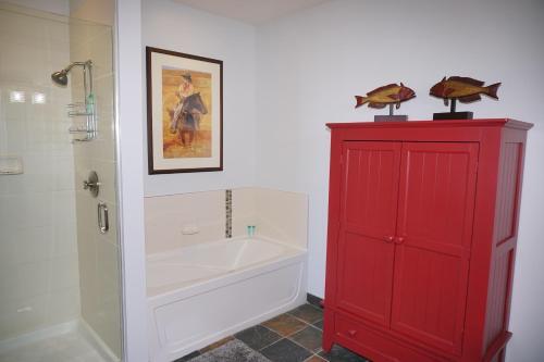 60 Carriage Way