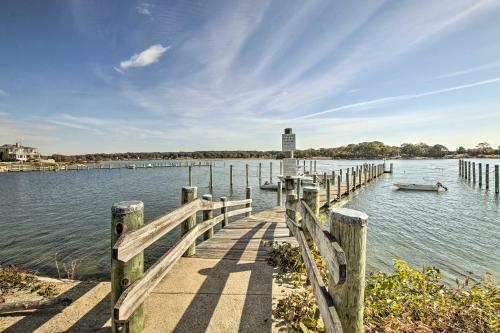 Bright Coastal Cottage 600 To Private Beach!