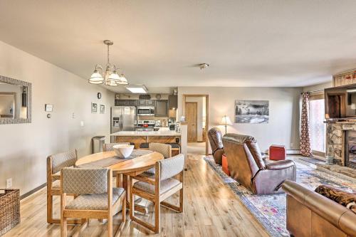 Apartamento Silverthorne Condo With Private Balcony And Fireplace!