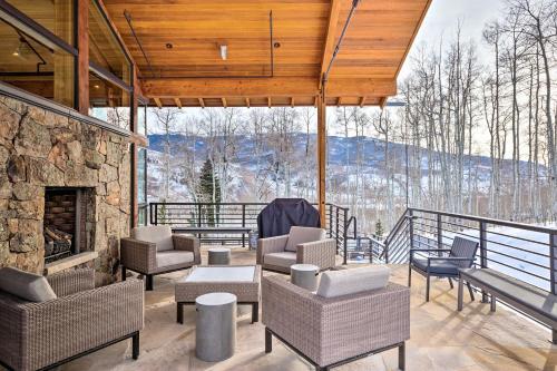 Luxurious Silverthorne Home With Patio Ski On-site!