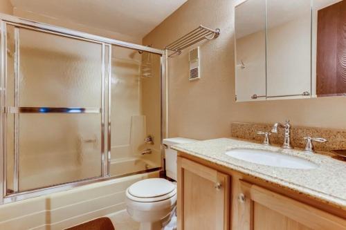 Apartamento F201 Treehouse Condo