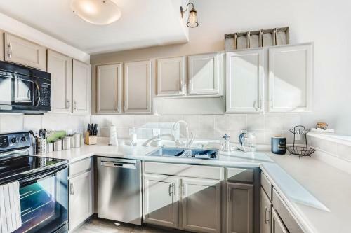 21 Deborah Lane B