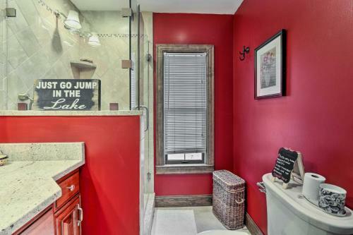 Pet-friendly Woodbury Cottage With Heated Pool!