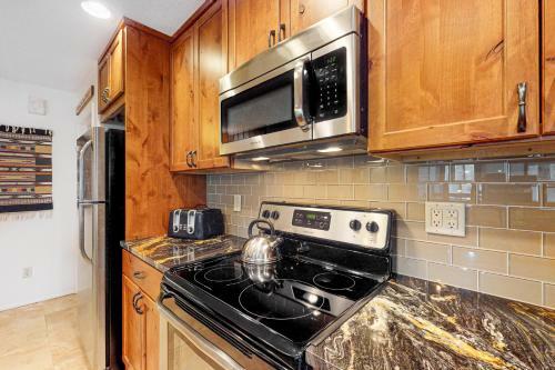 Lodge At Steamboat B106