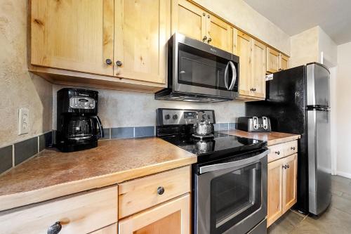 Lodge At Steamboat E305