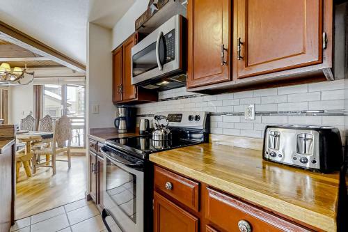 Lodge At Steamboat E105