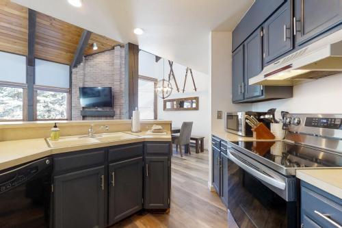 Lodge At Steamboat B303