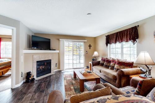 Villas At Walton Creek 702