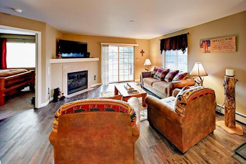 Villas At Walton Creek 702