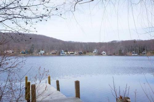 Bolton Lake Home