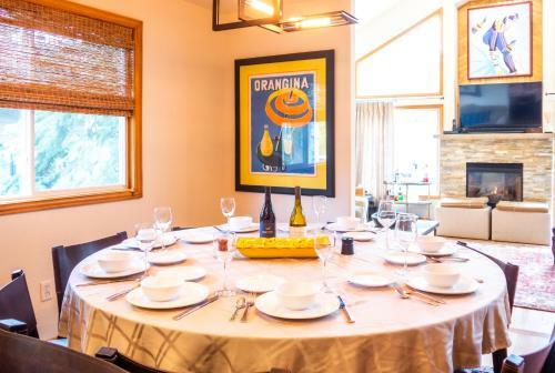 Best Location Eagle-vail, A/c, Great For 2 Families/groups -spacious Home