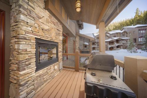 Base Camp At Iron Horse Townhouse