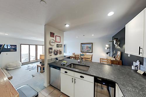 Crestview Place 307a