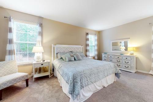 Bishops Landing -- 30121 Seashore
