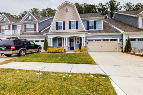 Bishops Landing -- 38454 Carroll