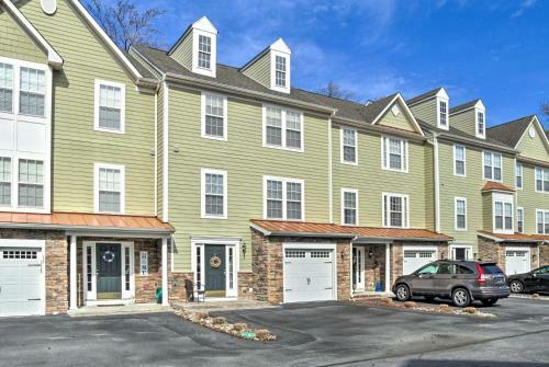 Spacious Millville Townhome About 3 Mi To Beach!