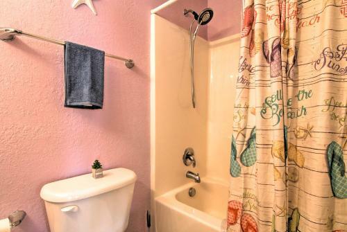 Spacious Millville Townhome About 3 Mi To Beach!