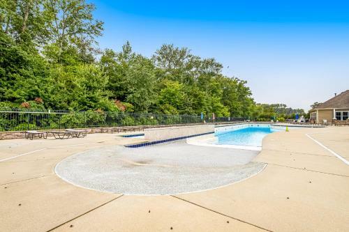 Bishops Landing -- 23310 Drum Creek