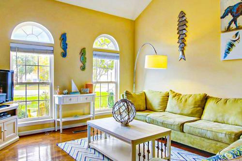 Bayview Landing -- 37498 Oliver