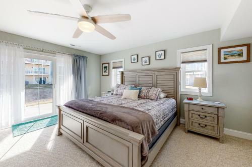 Sandy Cove -- 37742 Sagers #1401