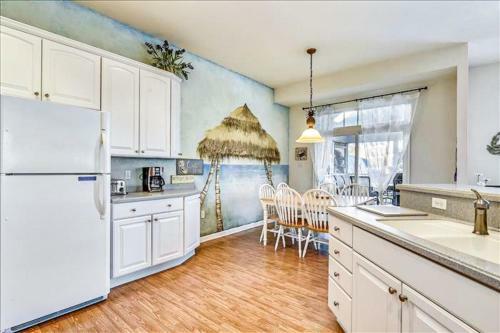 South Hampton -- 38239 Bridgehampton