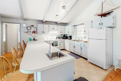 Bethany West -- 613 Laurel