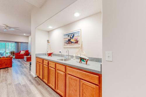 Salt Pond --- 408 Canal Way W