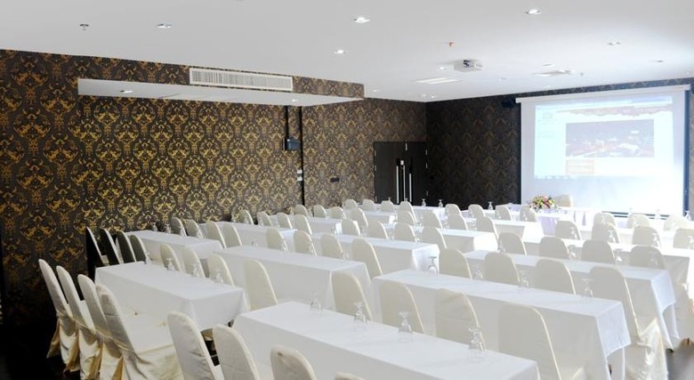 Brighton Hotel & Residence