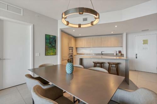 Beachfront Modern Oceanview 2br Apt - Hyde Resort