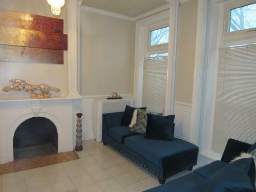 Federal Style Rowhome