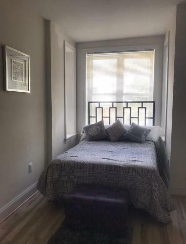 Columbia Suites