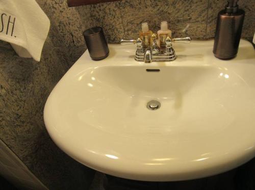 Apartamento Basement Unit With Full Kitchen Near Howard U.
