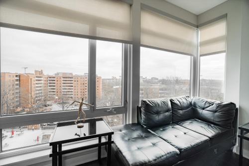 Two Bedroom Apartment Near Waterfront Apts