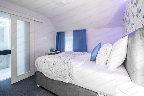 Hostal Villa May Way