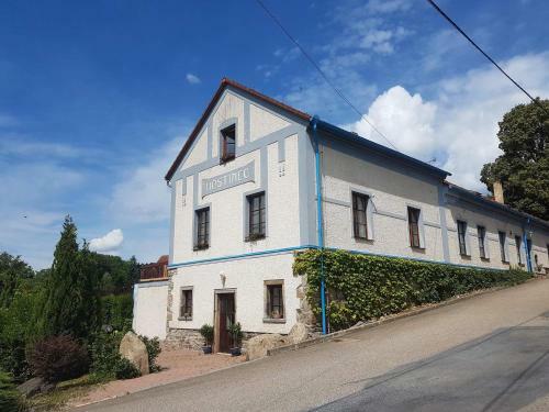 Hostal Penzion Stranny