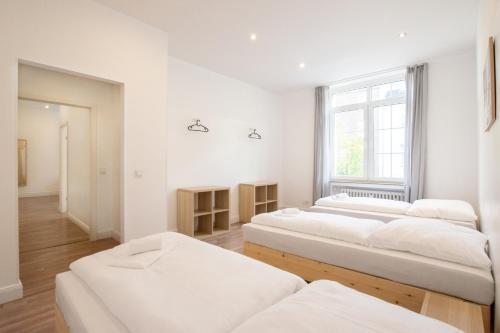 Lovely Sunny Apartments