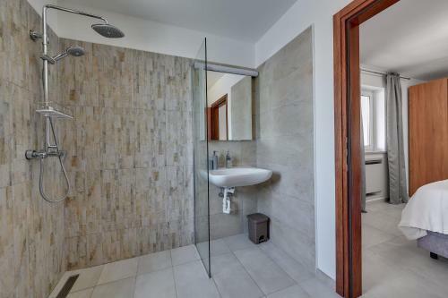 Villa Relax House Surrounded By Olives And Vineyard