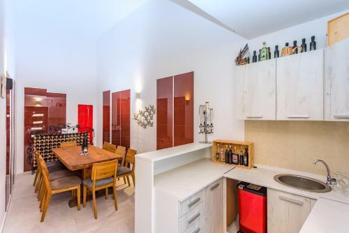 Villa Mia With Private Pool, Whirlpool, Gym, Sauna, Seaviews